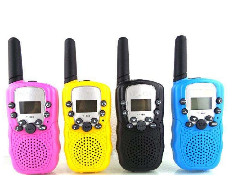 Outdoor hot sale T388 Handheld Kids Walkie Talkies FRS Radio Boys Girls Toy 22 Channel Two Way Radio, Walkie Talkies for Kids